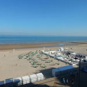  Apartment Toplocatie Frontal Sea View