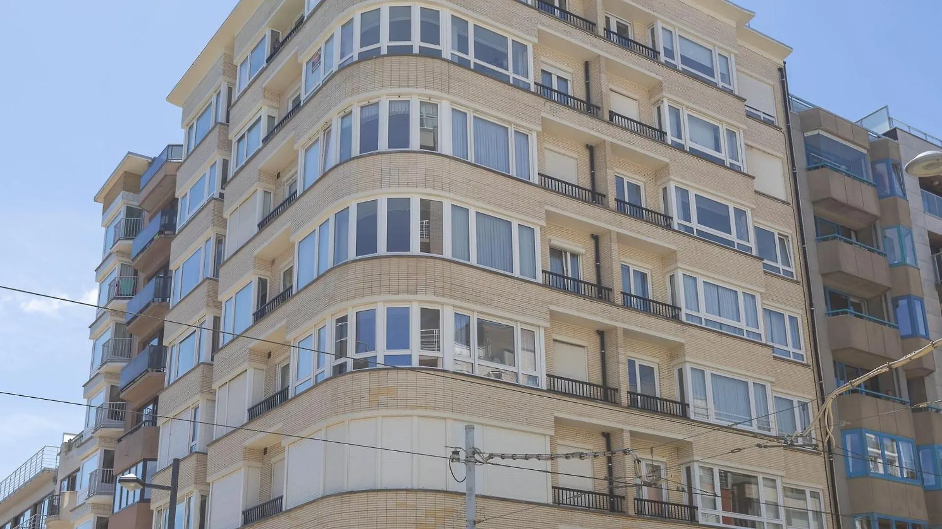 Apartment With Beautiful Sea-View Middelkerke